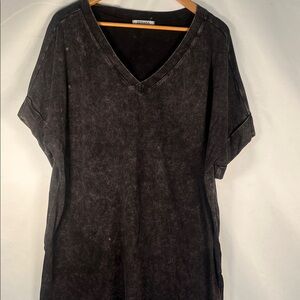 Zenana Charcoal Short Sleeve V-Neck Tee Acid Wash Relaxed Fit XL